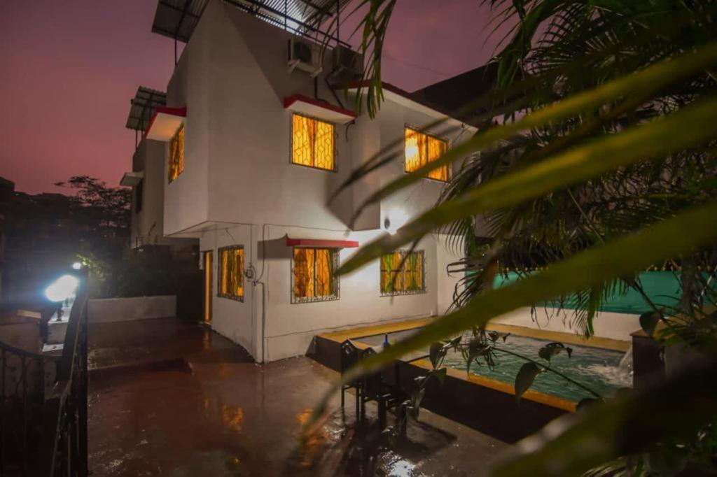 Ll Empyrean Stay Ll 2Bhk Ll Valentina Villa Ll ロナバラ エクステリア 写真